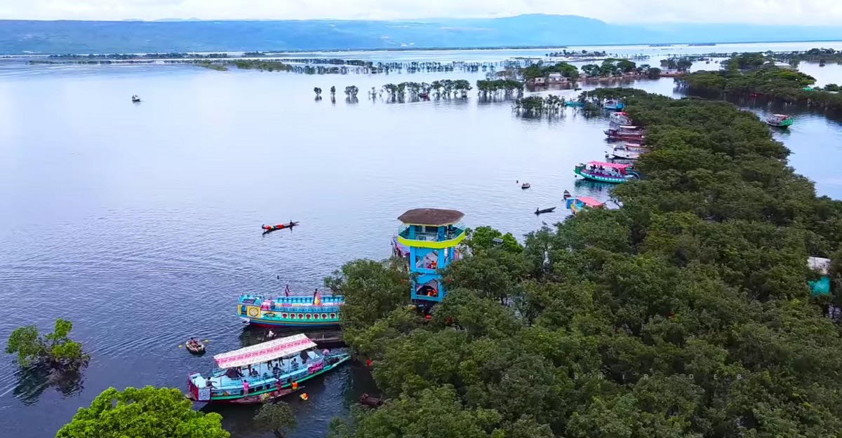 Luxury ship cruising through the Sundarbans