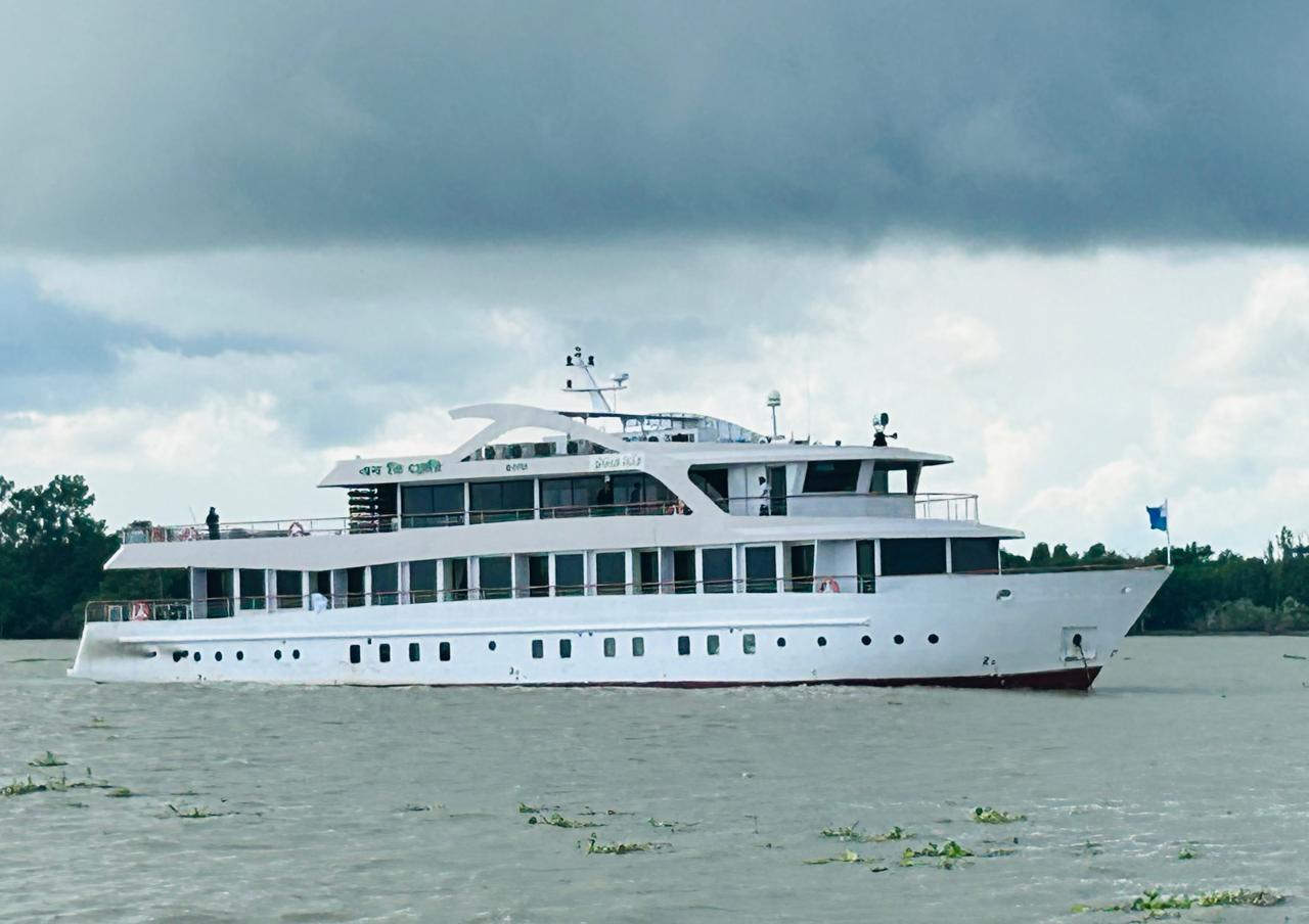 MV Glory